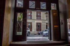 Hotel Platnéřská, Praha - bezrámové dveře